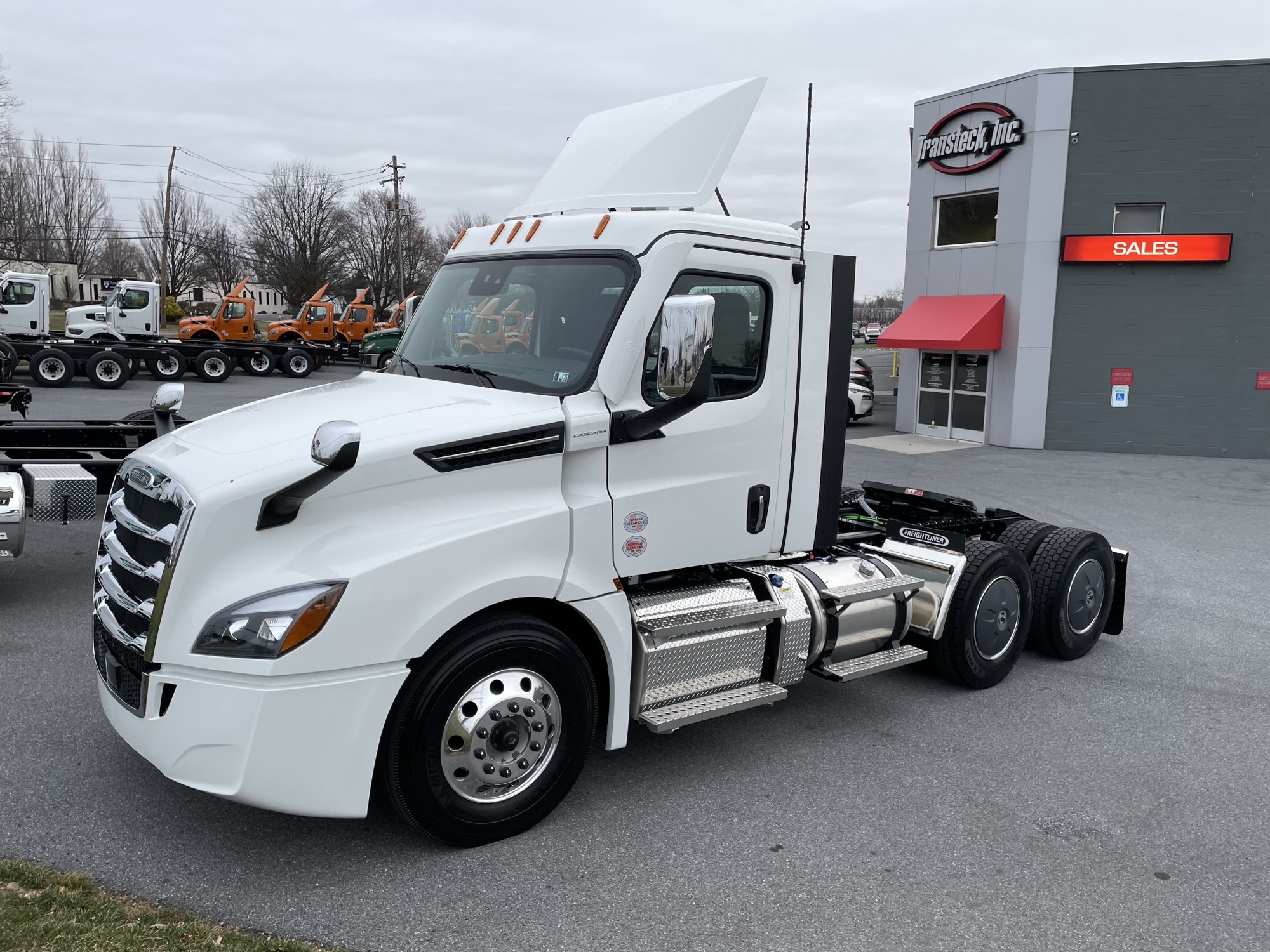 2026 FREIGHTLINER CASCADIA 126 WN3462 - image 1 of 6