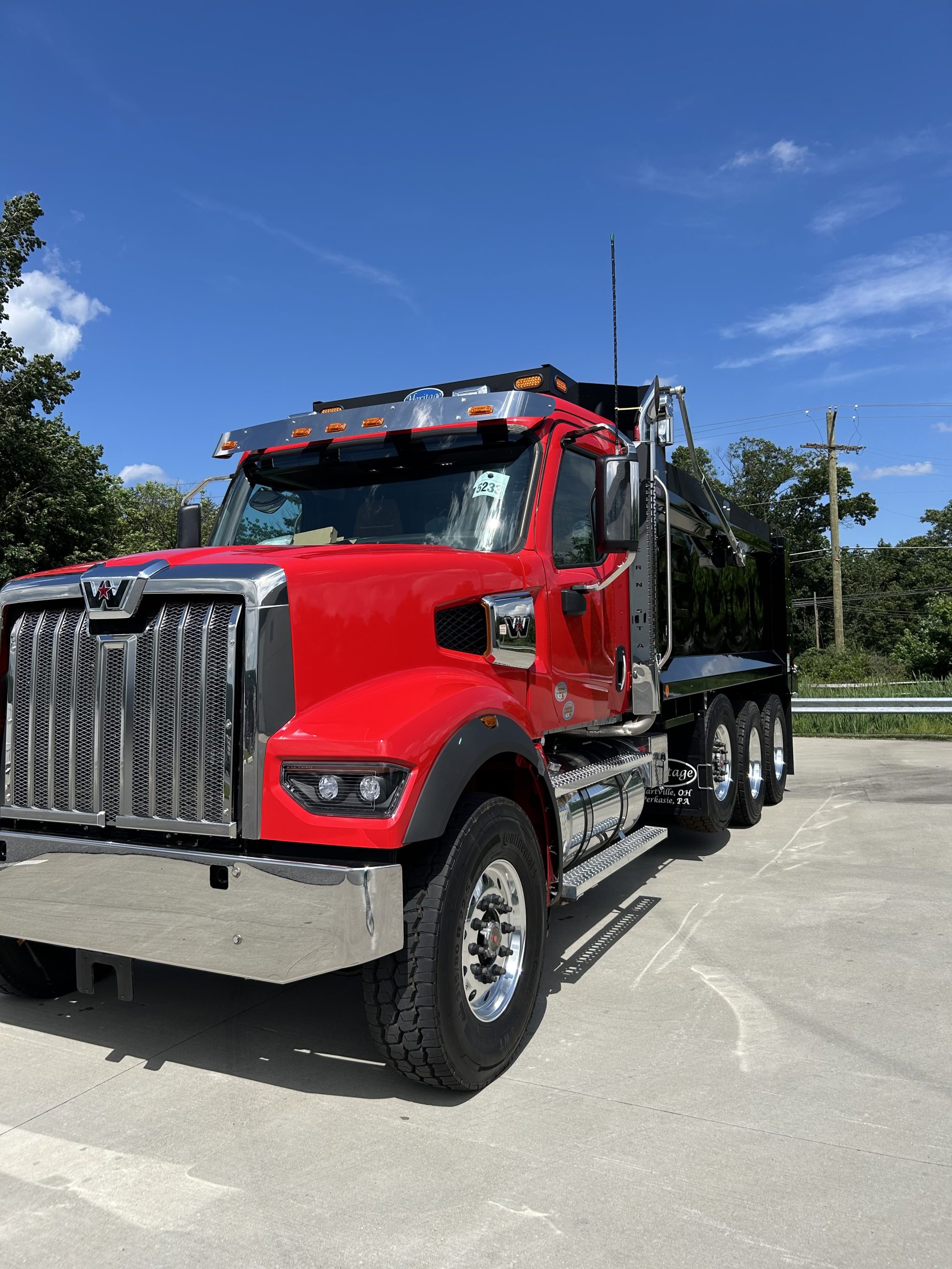 2026 WESTERN STAR 49X WF4058 - image 1 of 6