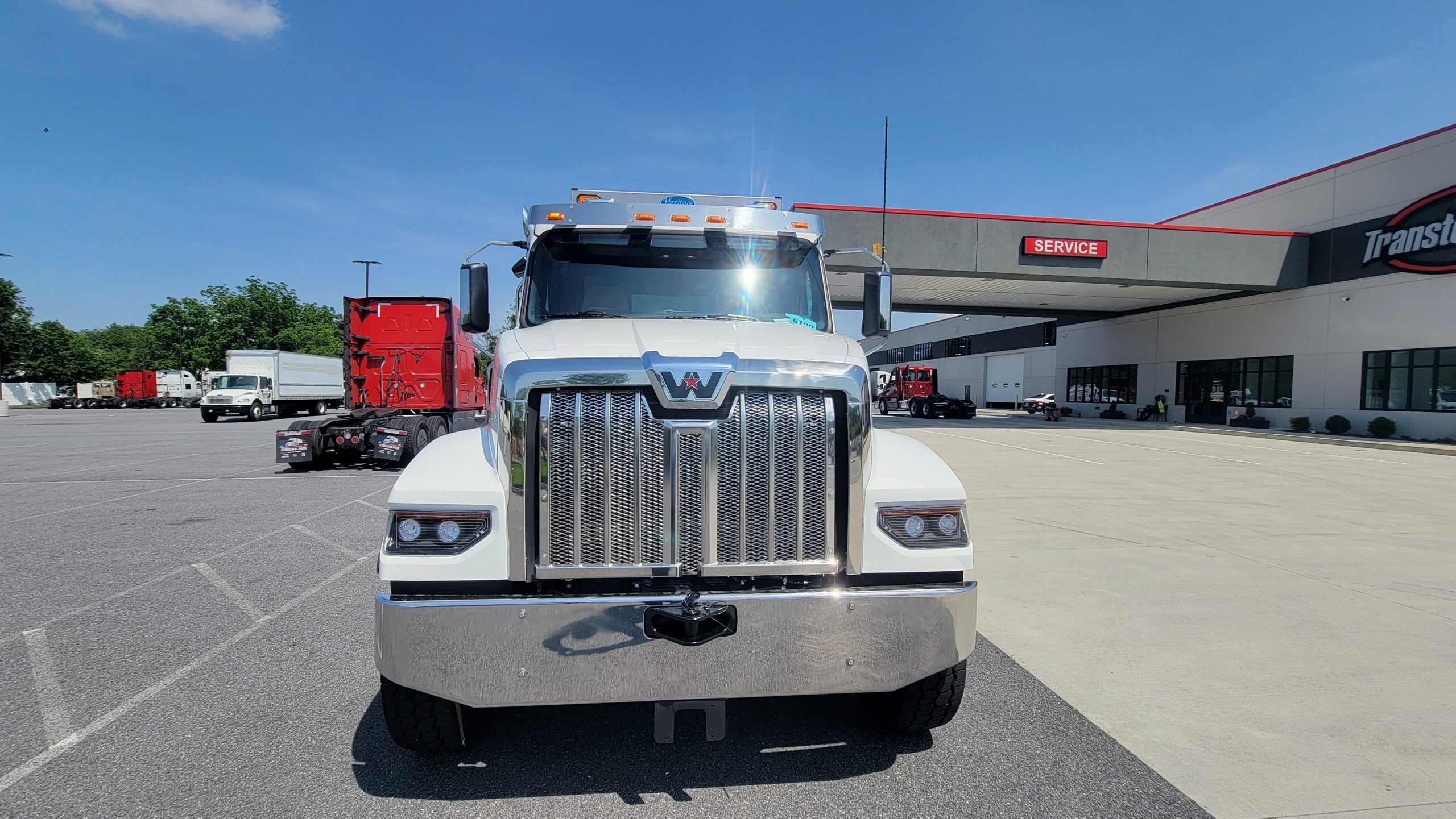 2026 WESTERN STAR 49X WF6885 - image 3 of 6