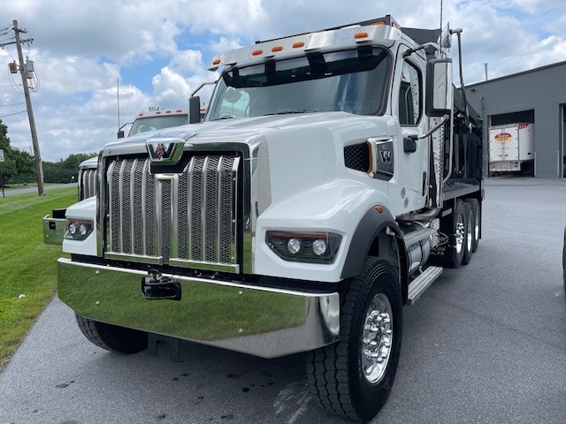 2026 WESTERN STAR 49X WF6884 - image 3 of 6
