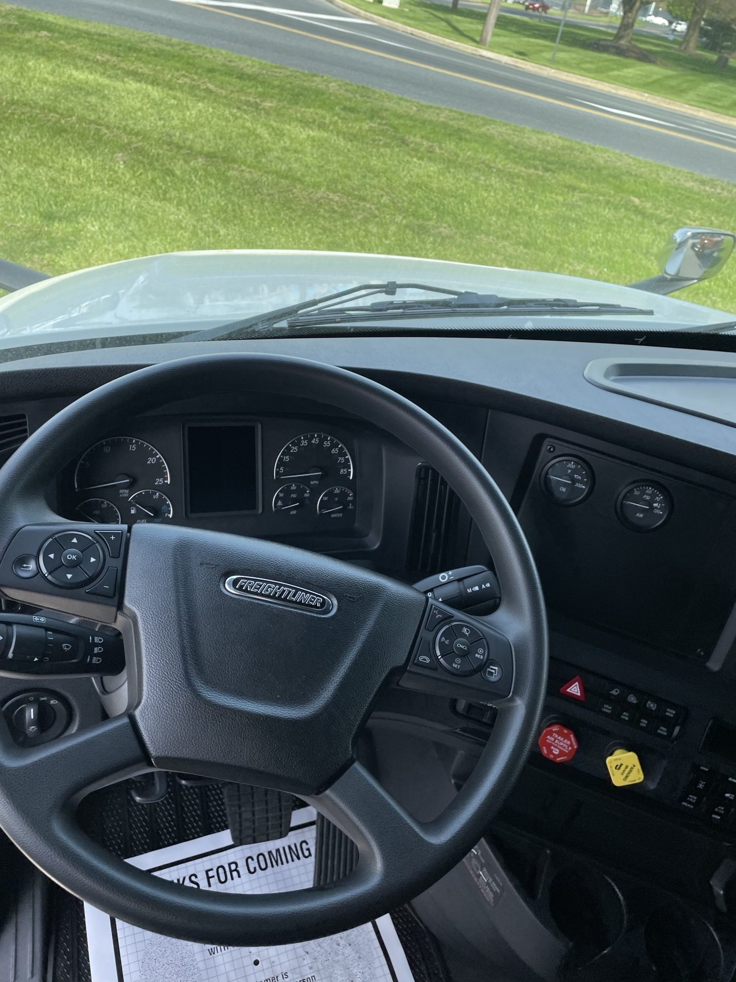 2026 FREIGHTLINER CASCADIA 126 WL4864 - image 5 of 6