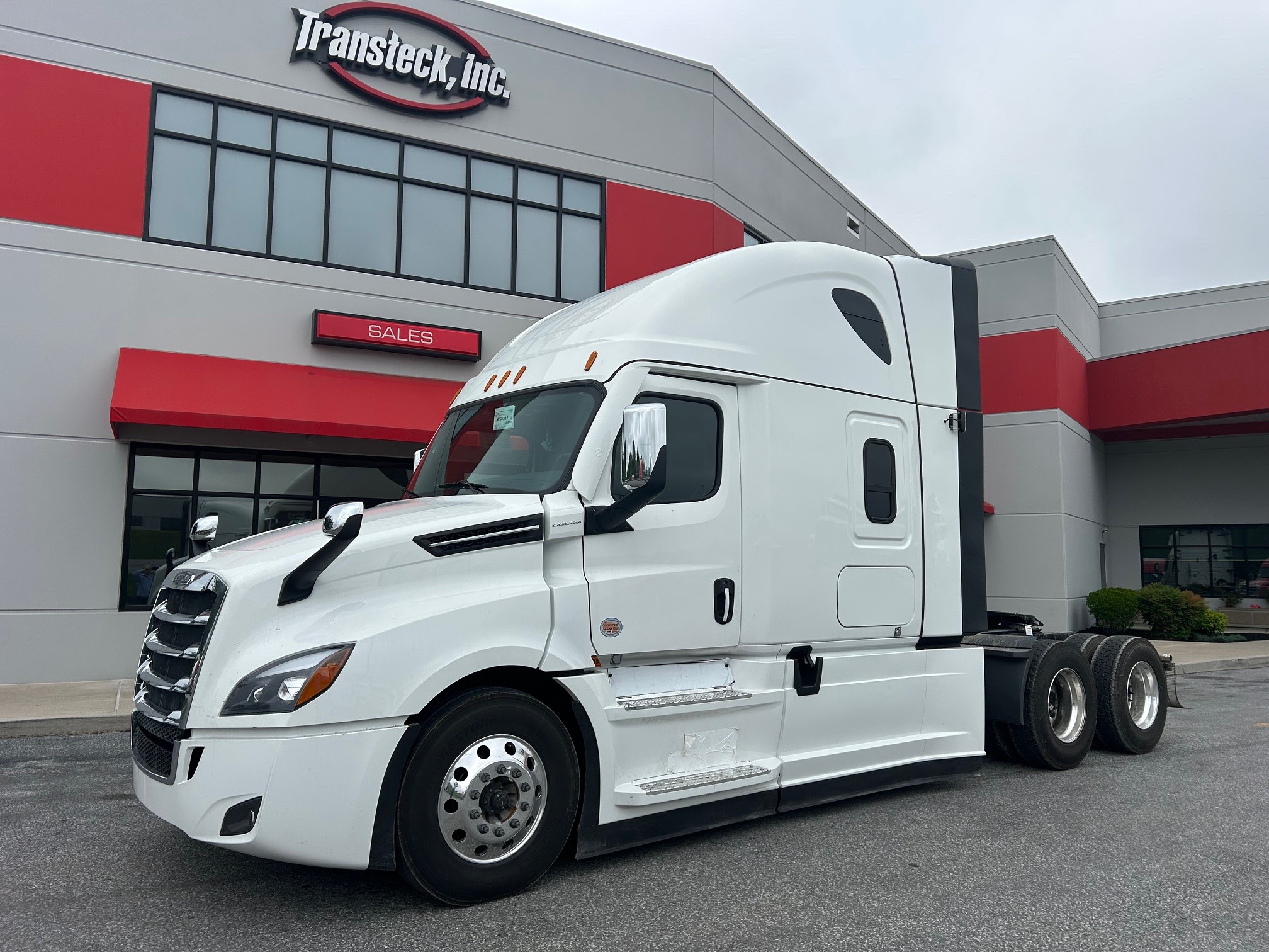 2026 FREIGHTLINER CASCADIA 126 WS0242 - image 1 of 6