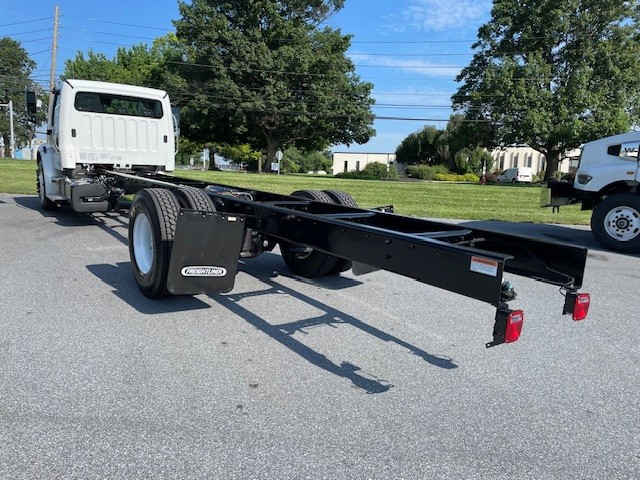 2026 FREIGHTLINER M2 106+ WR3876 - image 4 of 6