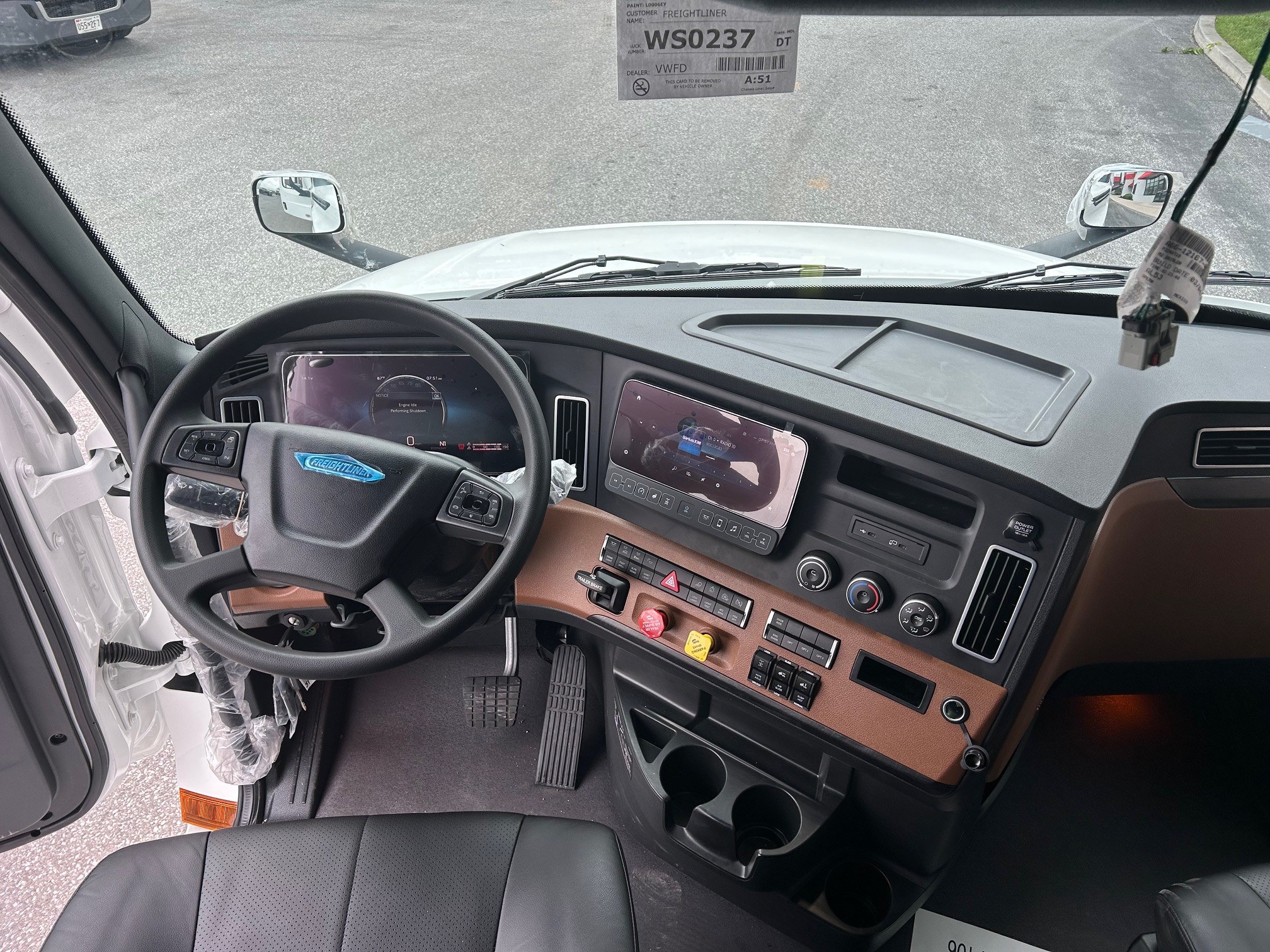 2026 FREIGHTLINER CASCADIA 126 WS0242 - image 5 of 6