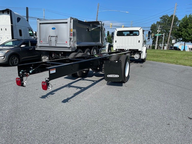 2026 FREIGHTLINER M2 106+ WR3876 - image 3 of 6