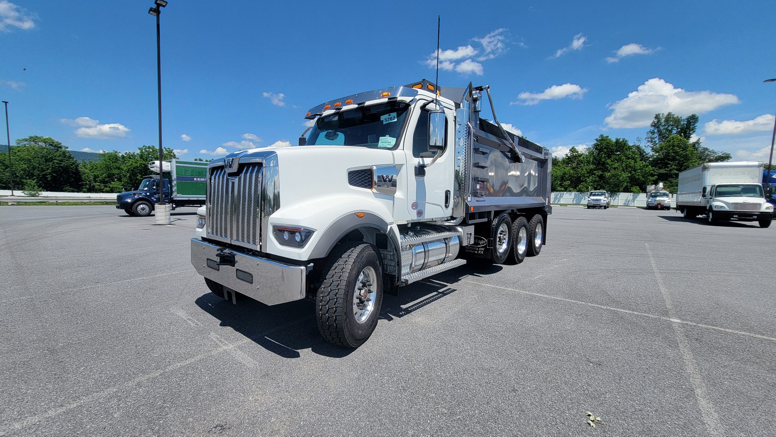 2026 WESTERN STAR 49X WG0288 - image 1 of 6