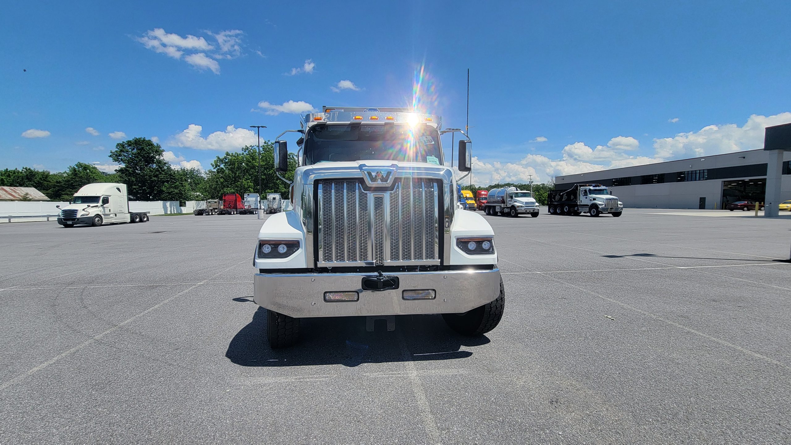 2026 WESTERN STAR 49X WG0288 - image 4 of 6