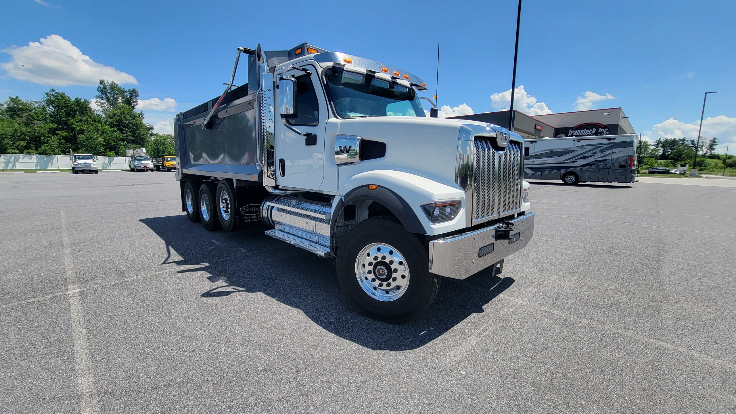 2026 WESTERN STAR 49X WG0288 - image 2 of 6