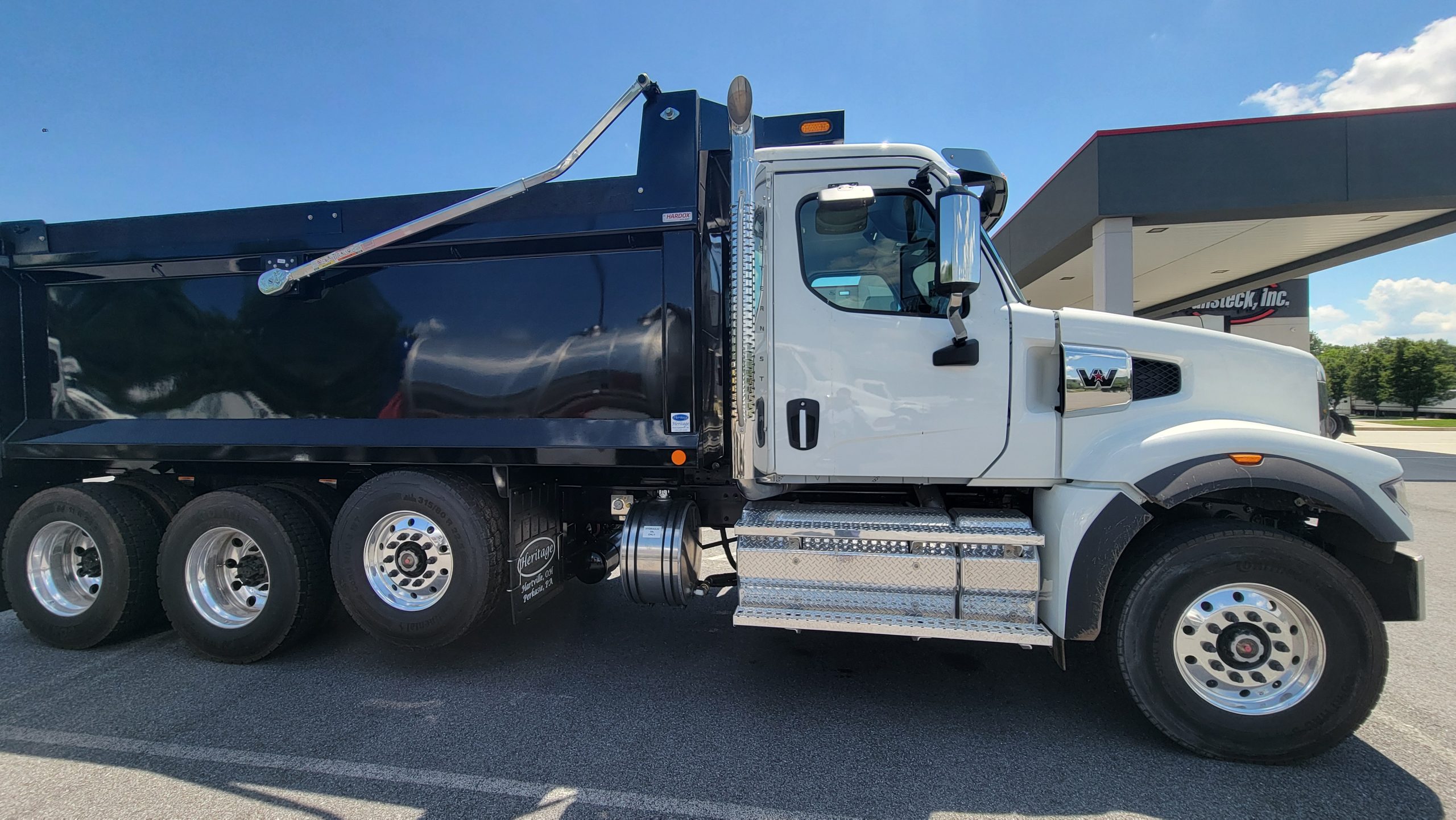 2026 WESTERN STAR 49X WF6889 - image 5 of 6