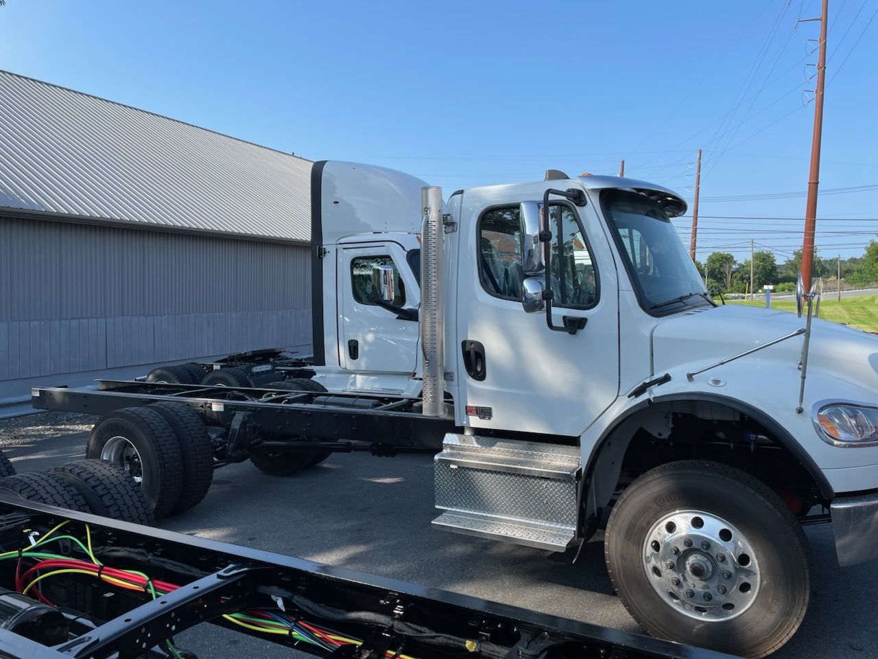 2026 FREIGHTLINER M2 106+ WT3717 - image 2 of 2