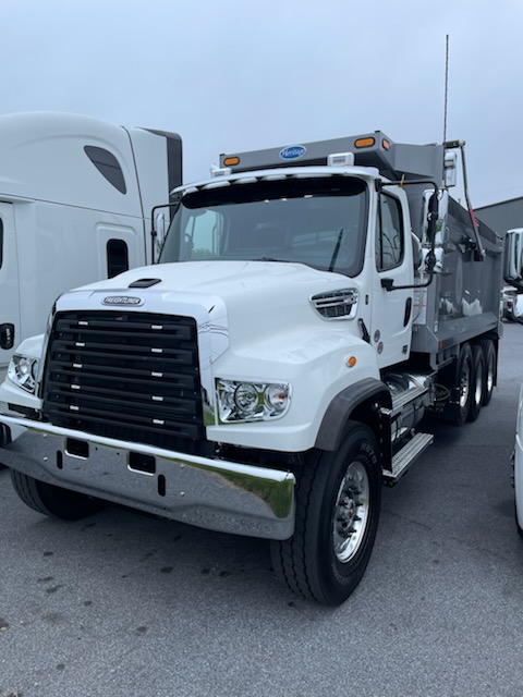 2026 FREIGHTLINER 114SD WG0484 - image 1 of 6
