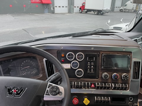 2026 WESTERN STAR 49X WG3318 - image 5 of 5