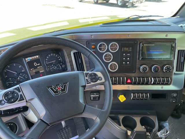 2026 WESTERN STAR 49X WG3324 - image 5 of 6