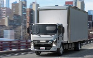 Isuzu NRR EV hero1