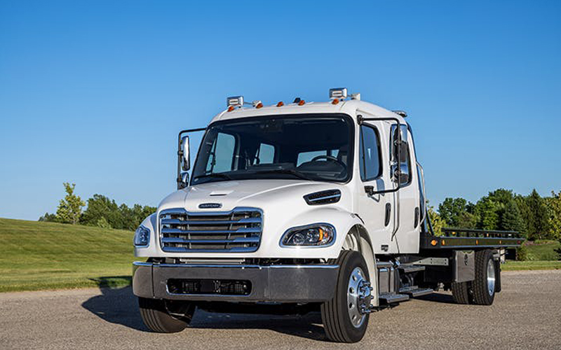 Freightliner M2 106 19844-ftc_42n_m2-106_applications_tow_700x470 Freightliner M2 106 19844-ftc_42n_m2-106_applications_tow_700x470
