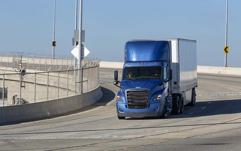 Freightliner Cascadia Natural Gas - image 1 of 2