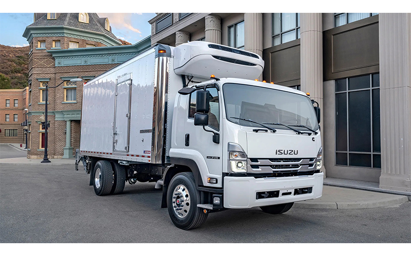 Isuzu FVR Diesel FVR_Curbside_6_LowRes Isuzu FVR Diesel FVR_Curbside_6_LowRes